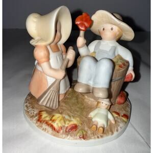 Circle of Friends Home Interiors Figurine 11551-98 'Fall Is In The Air'